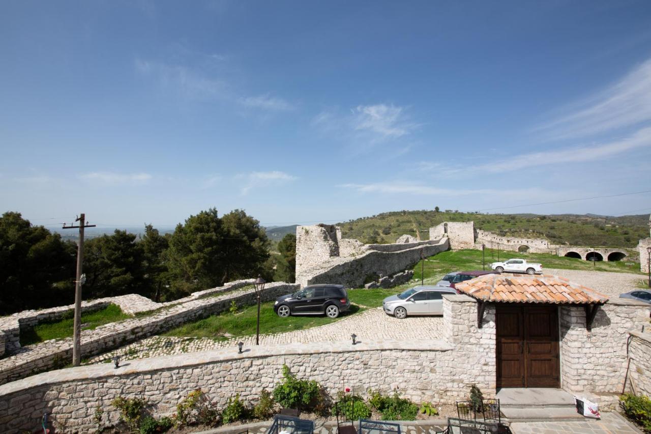 Berati Castle Hotel エクステリア 写真